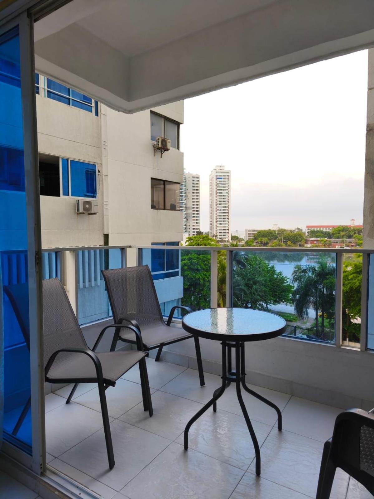 Apartamento Con Vista Al Laguito, Nuevo Conquistador *